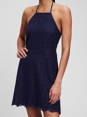 GAP cotton eyelet embroidered tie neck halter dress in navy blue size 6